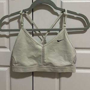 Nike sports bra medium